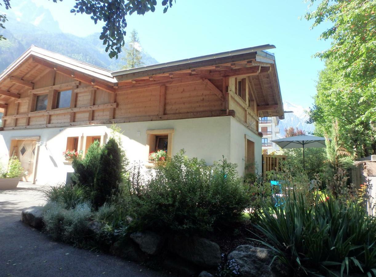 Apartamento Le Chalet De L'Ours Blanc Chamonix Mont Blanc Exterior foto